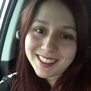 Meet your Posher, Nicole